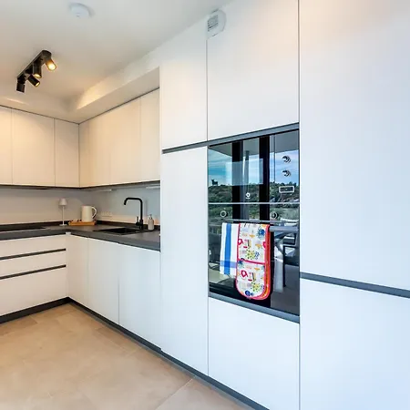 Bright & Modern Pacos Retreat - 3 Bedroom - Pass The Keys Appartement Fuengirola